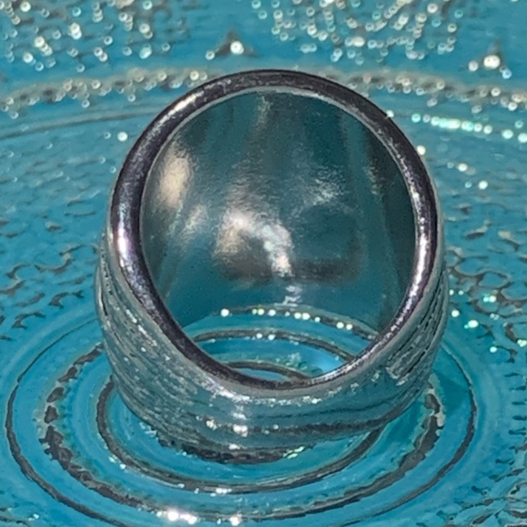 Silver Ring - Picture 9 of 12